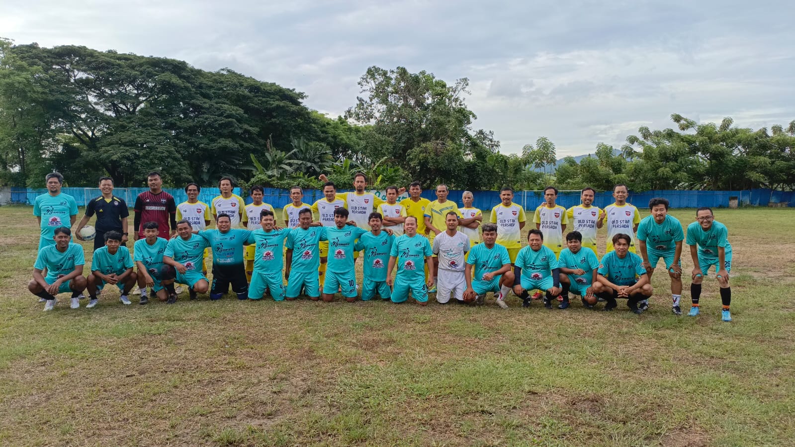 Old stars friendly match